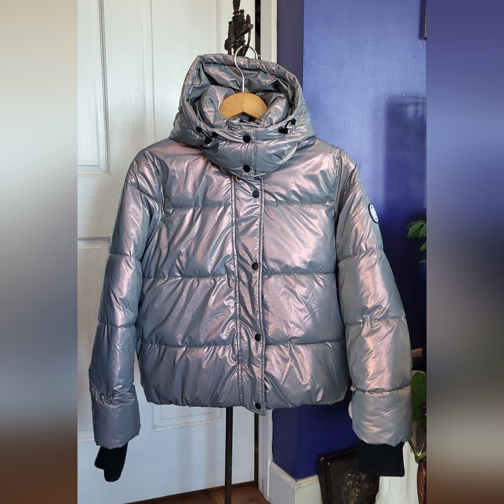 DKNY SPORT women’s removable hood metallic/irridescent puffer jacket - Small